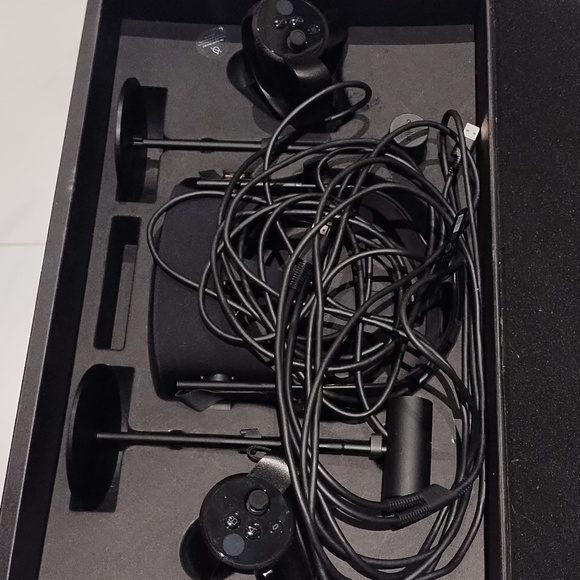 Oculus - Picture 5 of 5